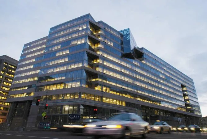 imf highlights tokenized stock demand amid market instability